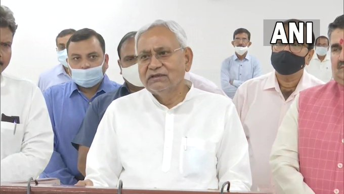 timesofindia's tweet photo. Bihar CM Nitish Kumar tests positive for COVID-19 

"On the advice of doctors, he has isolated himself at his residence," his office says https://t.co/sNW5LEA9Fq