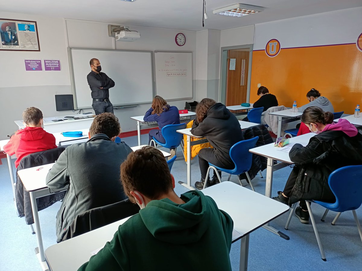 Uğur Kabul Sınavı'nı yoğun katılım ile tamamladık. 💜

Sınava katılan tüm öğrencilerimizin alacağı sonuçlar ile mutlu olmasını dileriz. 🙏🏻
 
#UğurluGelecek