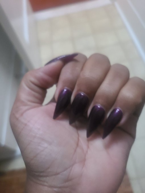 Looking for some Lez advice. Do I have to cut these down or is there another way? https://t.co/SKiBb