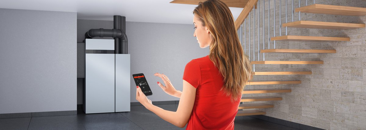 TenneT_Germany's tweet photo. Derzeit testen wir gemeinsam mit @Viessmann Möglichkeiten, Wärmepumpen für das #Engpassmanagement im #Stromnetz einzusetzen. Erfahren Sie mehr dazu im #Podcast von @delta_ee 🎧 https://t.co/KEPJyyXmFd https://t.co/ejCkgQYUaI