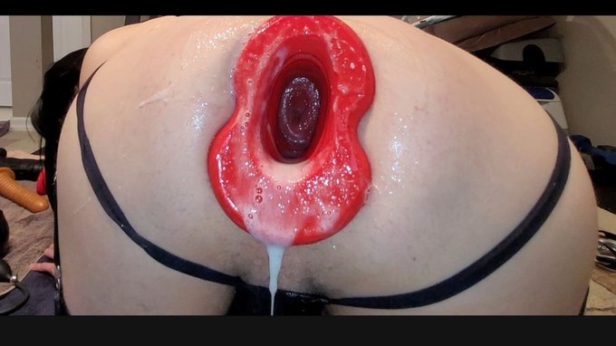 An old pic but a great one. So much messy bubbly cum dumped into my @OxBalls PigHole FF. https://t.c<a href="/tag/analfisting"class="tags"><span>#analfisting</span></a><a href="/tag/femdome"class="tags"><span>#femdome</span></a><a href="/tag/bbwhardcore"class="tags"><span>#bbwhardcore</span></a><a href="/tag/punchfist"class="tags"><span>#punchfist</span></a>