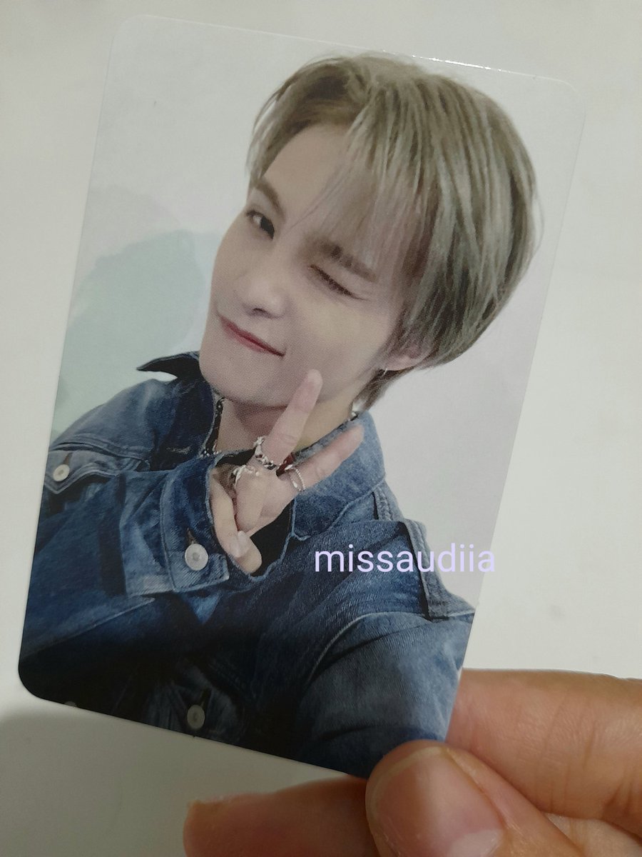 Wtt / want to trade ‼️

Have : yangyang jewel case nct 2021
Want : nct dream siapa aja ( prio mark ) 
Dm for more info

📍Dom Jak-Sel
🏷 wtt want to trade photocard nct wayv
