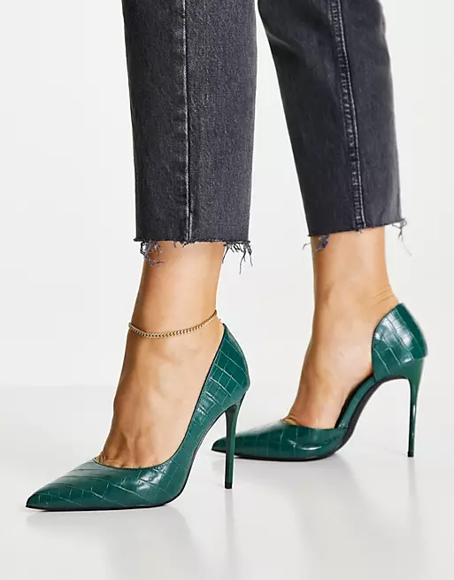 HighHeelBlog's tweet image. Yay or Nay? - Truffle Collection pointed stiletto heels in green snake from @ASOS. #Shoes #HighHeels

asos.com/truffle-collec…