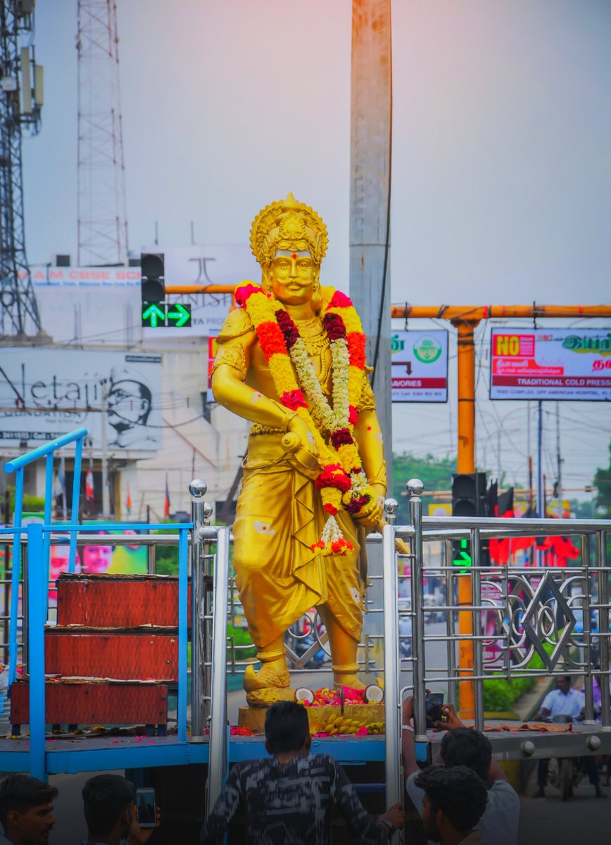 KLVijayAmbalam's tweet photo. #MUTHARAIYAR

தஞ்சாவூரை உருவாக்கிய #���னஞ்சயமுத்தரையர் , மத்திய தமிழகத்தை ஆண்ட தாம் கண்ட போர்களில் தோல்வியே காணத பேரரசர் #பெரும்பிடுகு_முத்தரையர் , விஜயாலய சோழீஸ்வரம் தந்த #இளங்கோவதி_அரையர் வழி வந்த முத்தரையர் சமூகத்தில் பிறந்ததில் பெருமை கொள்கிறேன் https://t.co/MxBWmyf9f3