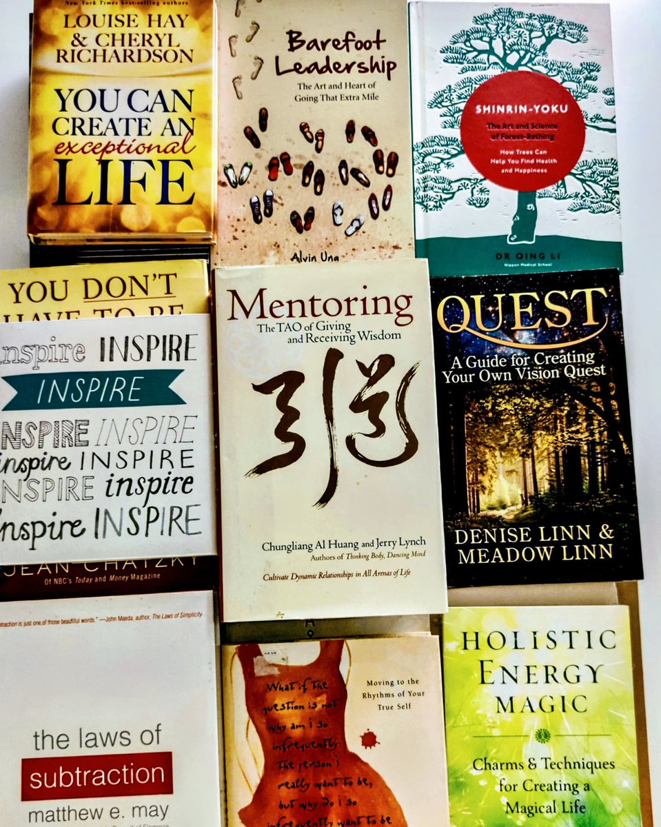 HatcheryPlace's tweet photo. Imagine our delight when @azurejoys donated so many good books from her private collections to us!😇
She so generously supported our decision to revamp our space to be physical book friendly, to encourage more off-screen reading here. Big thanks to you🙏🏻❤️ https://t.co/not1MZllTJ