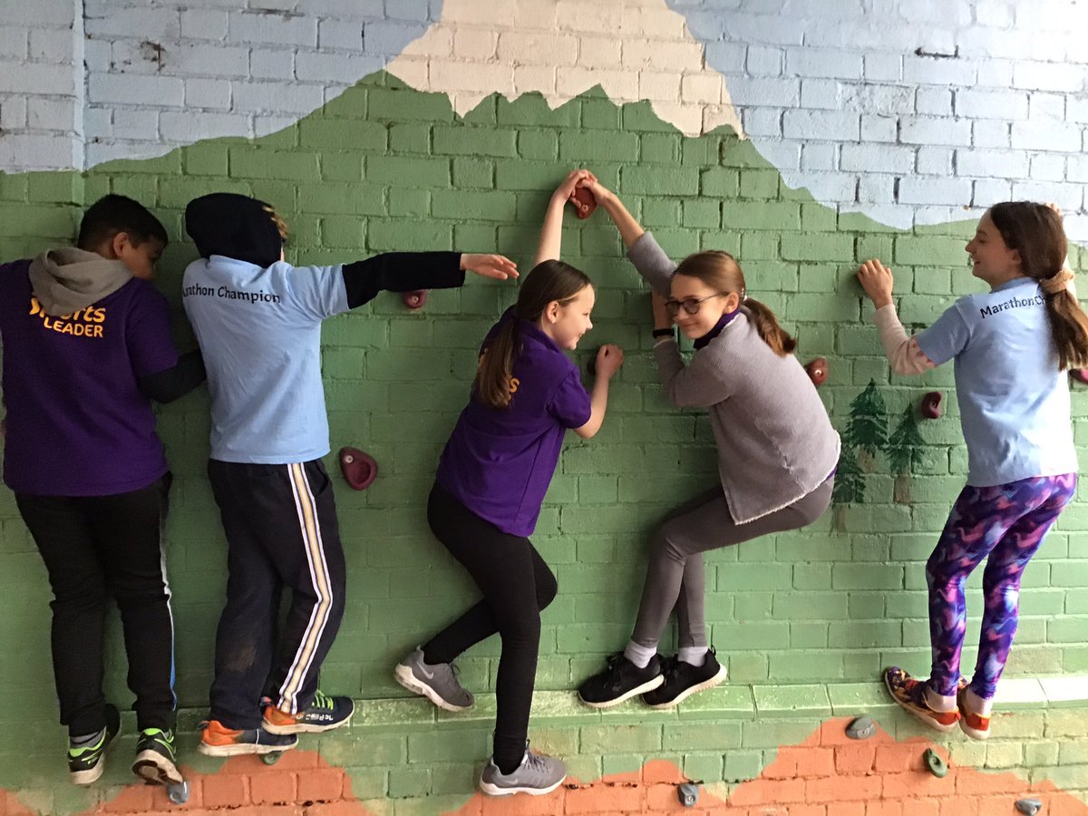 ClaphamTerrace1's tweet photo. Thinking of a variety of games to do in all sorts of locations 💭 @moveitletsplay #active #PE #schoolsport https://t.co/qcspP7PHbJ