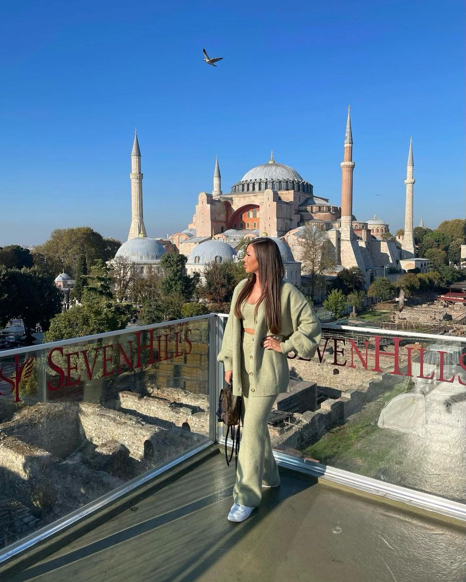 Hop2 Travel tweet media