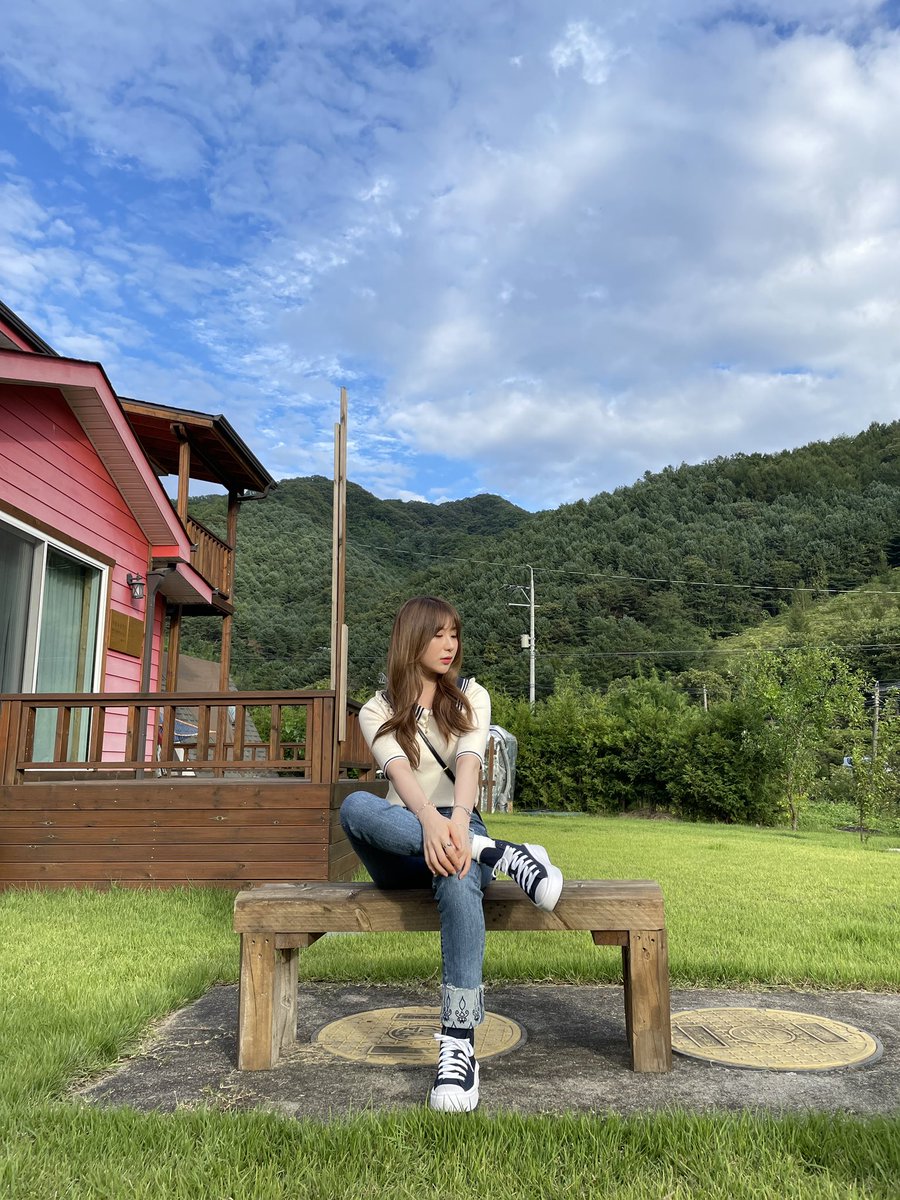 [#CHAEYEON_pic📸] 22.01.10 우리 식구 됐어요

'우리 식구 됐어요'에 초대된 깜짝 손님! 바로 채연이었습니다✨ 채연이와 함께라 더욱 시끌벅적 행복했던 집들이🏠💕 다들 즐겁게 시청하셨나요?😆

#이채연 #LEECHAEYEON