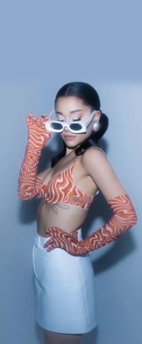 ariana locks ˚* tweet media