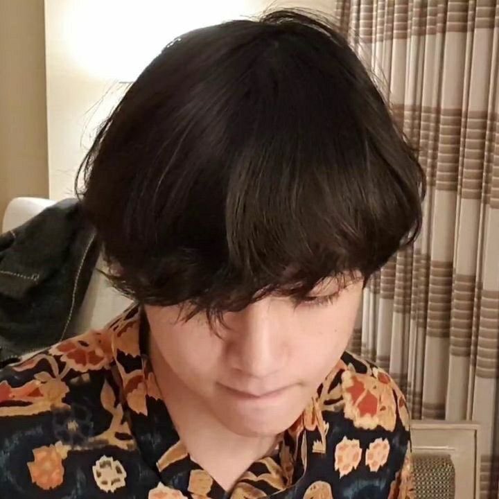 thvrandom's tweet image. hi this is a new account dedicated to post random pictures of our #taehyung everyday. pls support our account and give this tweet a rt :) thank u ♡