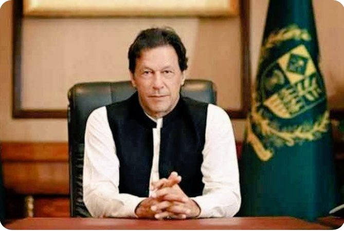 nazianadeem8's tweet photo. عمران خان کو انٹرنیشنل اسپورٹس ایوارڈ سے نوازا گیا عمران خان صاحب کا انٹرنیشنل ایوارڈ میں نام آنا پاکستانیوں کیلئی بڑی بات ہیں https://t.co/LbGwxu15uK