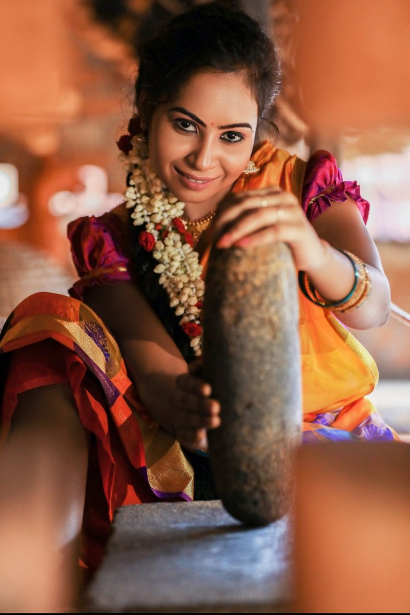 kruthikaselvaraj on X: #navelsh #love #sareeindia #sareehot #sareeaddict  #hotsareenavel #backlessblouse #sareewaist #hotwaist #sareeblousedesigns  #hotsareewaist #sexyblouseback #sexyaunty #model #sexysaree #saree  #hotsaree #sareenavel #g ...