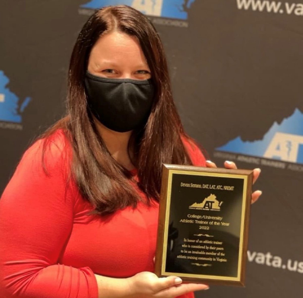 NICER_Lab's tweet image. Congrats to ISU DAT alum @_devonserrano on receiving the 2022 Virginia College/University Athletic Trainer of the Year award! We couldn&apos;t be more proud of our alumni! Great work!
#TraditionofExcellence #ForgingTheFuture