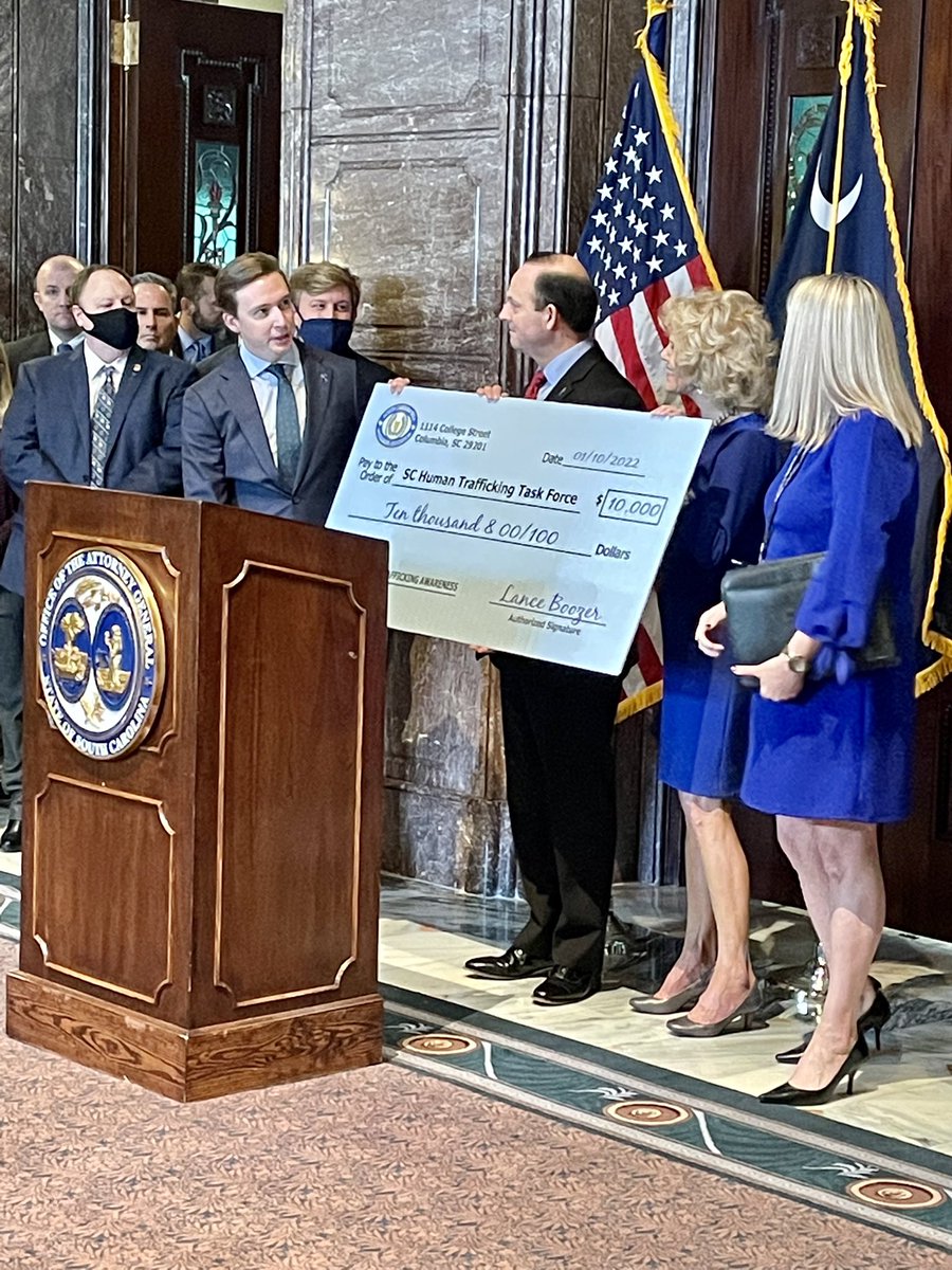 1stLadySC's tweet image. Honored to proclaim January as  Human Trafficking Awareness month in SC on behalf of @henrymcmaster, @AGAlanWilson, and so many dedicated people and agencies in our state. #HumanTraffickingAwarenessMonth