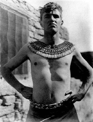 EmprenderPueblo's tweet image. 🎙📻🔊El de hoy es un capítulo 'outsider'. Conocer la historia de los héroes que te traigo hoy al pódcast me impactó al principio y, con el paso del tiempo, cambió mi forma de ver la vida, las personas y también los negocios. ¡Espero feedback! @almanatura go.ivoox.com/rf/80652108