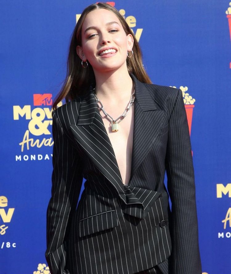 picdretti's tweet photo. are you gay for victoria pedretti? https://t.co/2uRJk3jXTE