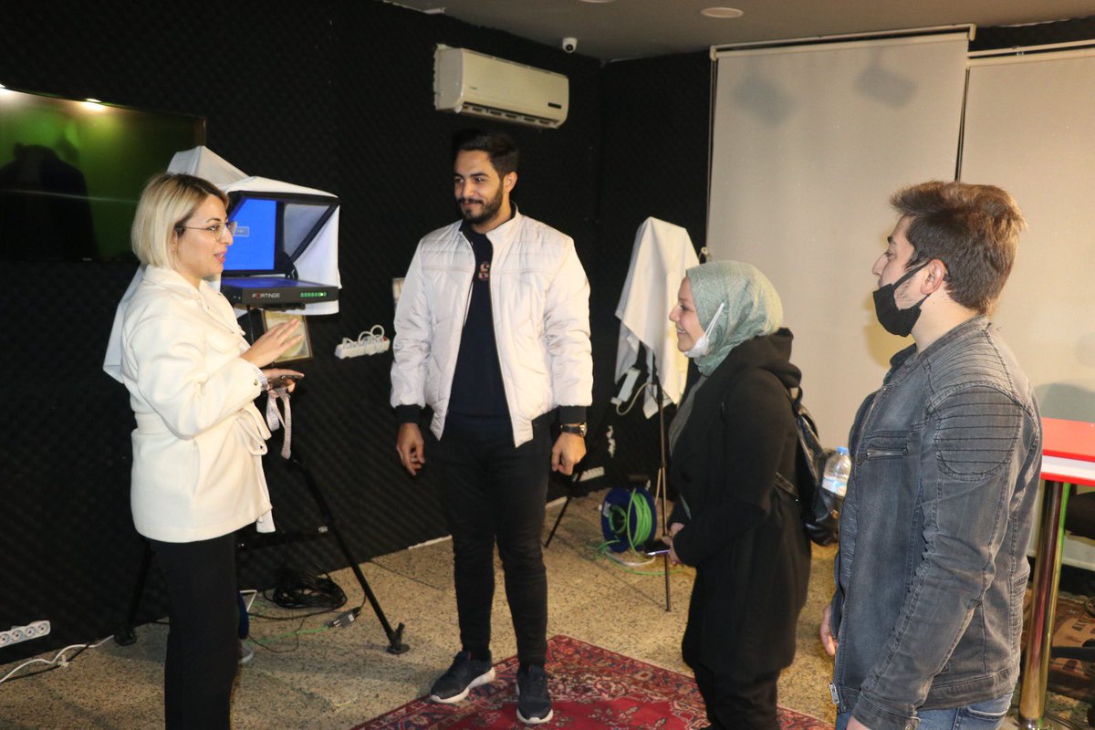 gsb_sanliurfagm's tweet photo. Urfafanatik Tv yönetim kurulunu ziyaret ederek toplumun sesi olan basın mensuplarımızın gazeteciler gününü kutladık.Tüm kıymetli basın mensuplarımızın #10OcakGazetecilerGünü kutlu olsun.
📰📸 https://t.co/i6DlFFkjw6