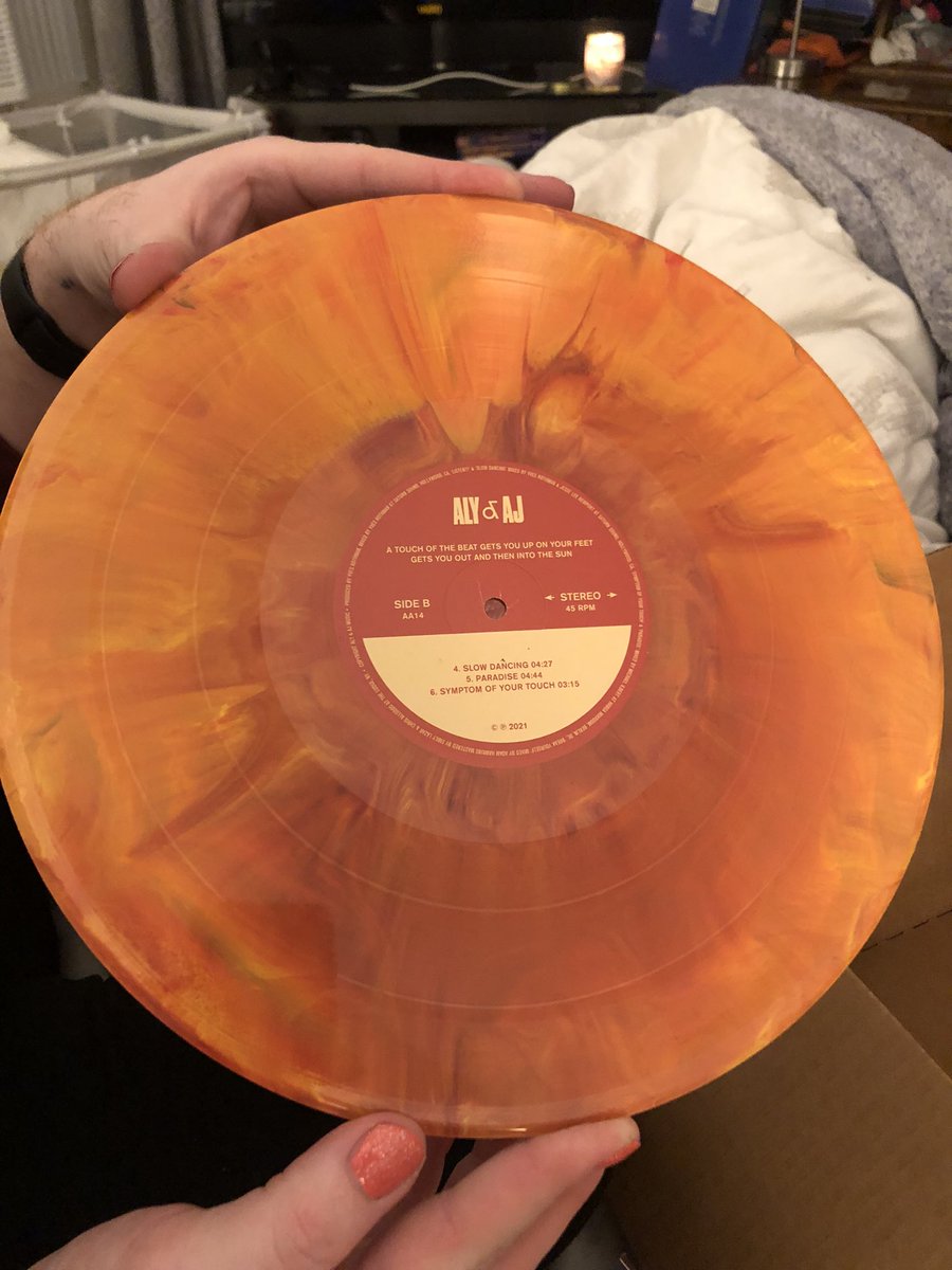 MatthewLavan's tweet image. AHH! now I have the bundle! 🥲🥲 love it! 💖 @alyandaj