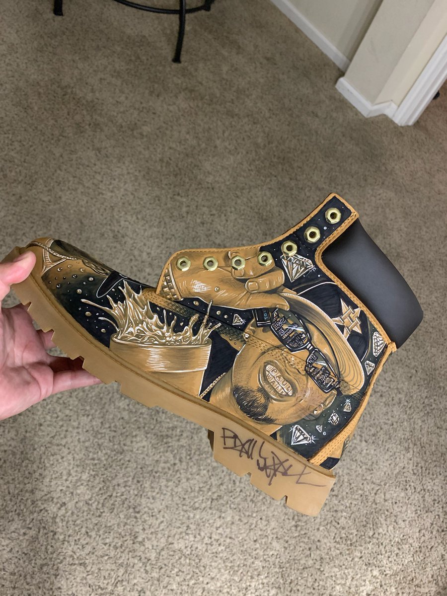 BlancaaSnow's tweet photo. @Timberland @paulwallbaby @BunBTrillOG
@slimthugga Preview of the #Htowm set on the clean Timberland boots!
#EastCoast #Westcoast stay tuned... https://t.co/mSMcQsk9Ne