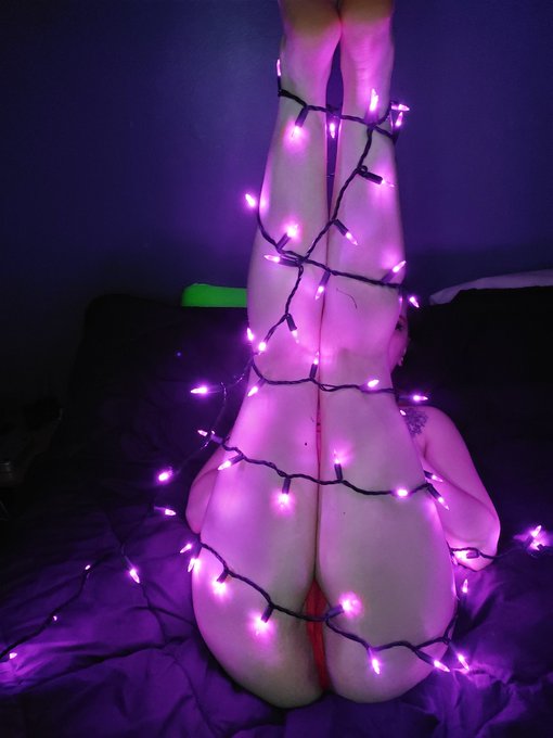 I'm better then a tree. Let's be real 😘 https://t.co/WLx5UgcSKi https://t.co/zXJmKM5P8g<a href="/tag/bdsm"class="tags"><span>#bdsm</span></a><a href="/tag/cutie"class="tags"><span>#cutie</span></a><a href="/tag/princess"class="tags"><span>#princess</span></a><a href="/tag/brat"class="tags"><span>#brat</span></a><a href="/tag/spoilme"class="tags"><span>#spoilme</span></a><a href="/tag/givemeyourmoney"class="tags"><span>#givemeyourmoney</span></a>