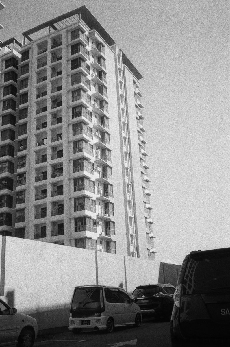 kimkymv's tweet photo. #KonicaPop #kentmere100 https://t.co/qYYWOPqsF0
