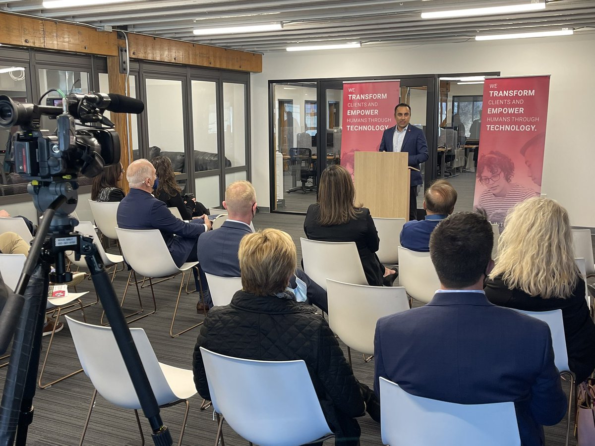 BradKTEC's tweet image. Amazing to hear the community impact project from @FifthThird and @Interapt that will create technology based jobs across Kentucky and the United States at a joint announcement today in Louisville #CreatingTechTalent #FindingTalent #OpportunitiesAwait #BrighterFuture