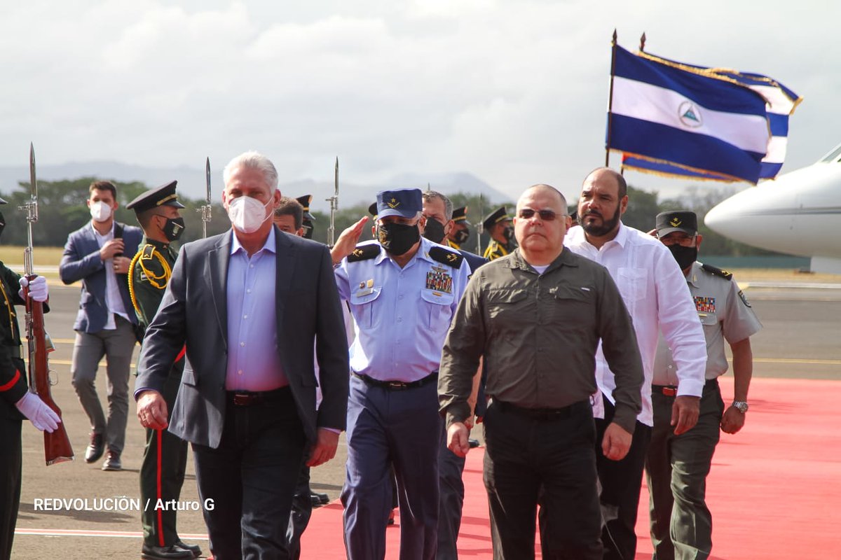 AlmanzaAldo's tweet photo. #Nicaragua|| Toma de posesión presidencial.

Llega a la patria de Sandino el Presidente de #Cuba, Miguel Diaz Canel.

#RUD #PLOMO19
#SomosPuebloPresidente https://t.co/aNwXabOBBv