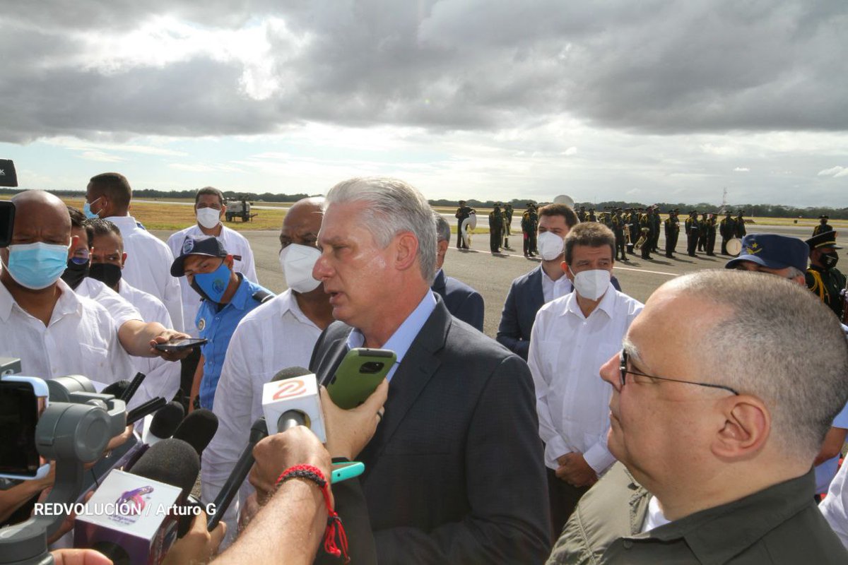 Presidente de #Cuba , Miguel Díaz-Canel llega a #Nicaragua para participar en la juramentación del Pueblo Presidente ✌❤🖤

🇨🇺🇳🇮🕊

#SomosPuebloPresidente 
#TropaSandinista
