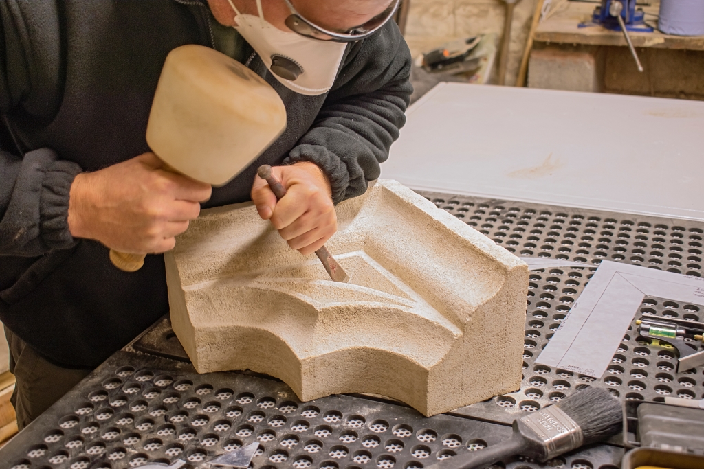cadwwales's tweet image. We are seeking craft skilled stonemasons / bricklayers to help us conserve Wales’s heritage to the best possible standard. 

Check out the information on how to apply through the Welsh Government website here: ow.ly/1kyj50HqUXN

Closing date: 21/01/2022