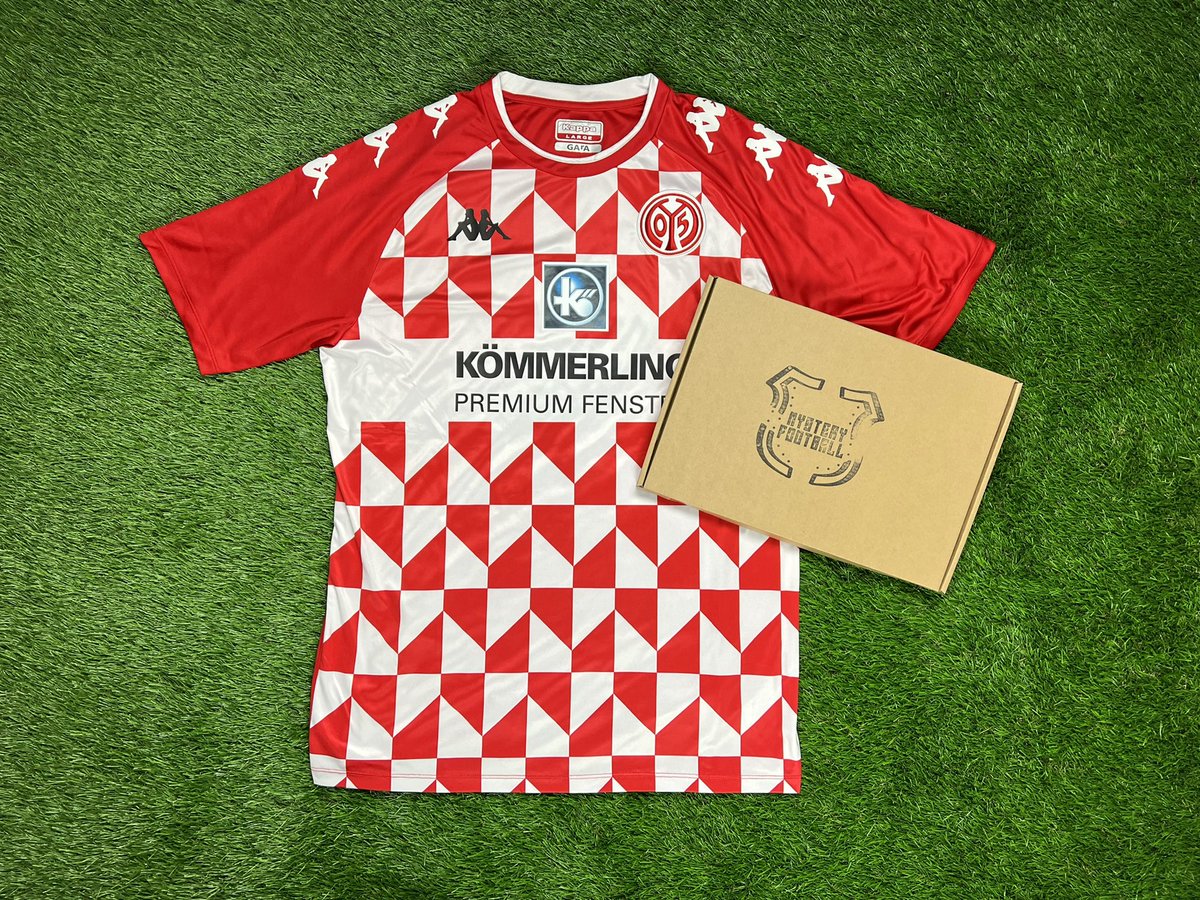 If a Premier League team gets knocked out of the FA Cup today, we will give away a Mystery Football shirt to one lucky follower! 🏆

To enter: 
1️⃣ RT this tweet
🤝 Follow us

Good luck! 🤞🏻