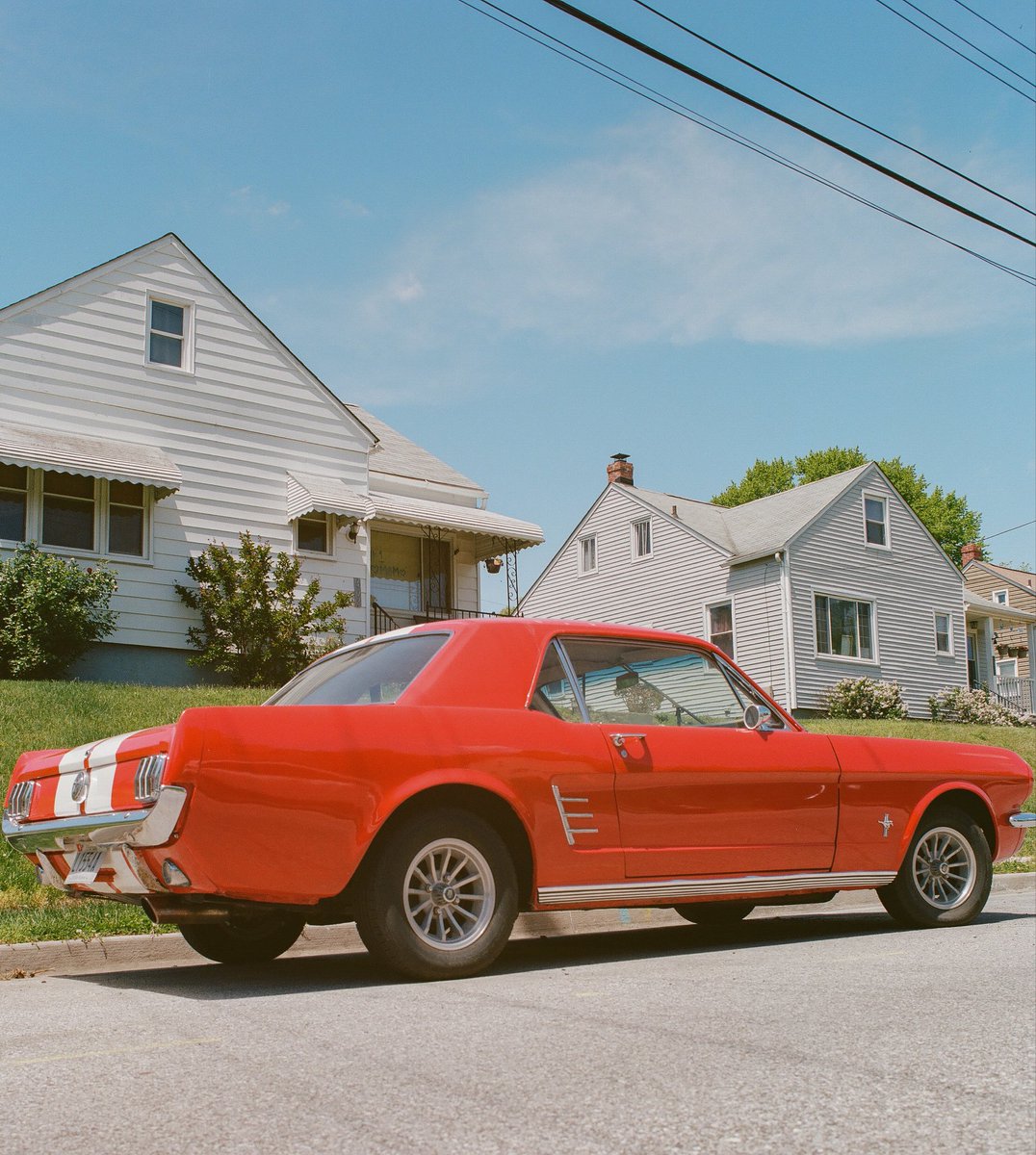 rollsnoroyce's tweet photo. seeing red #120film https://t.co/GEbEgIEUPJ