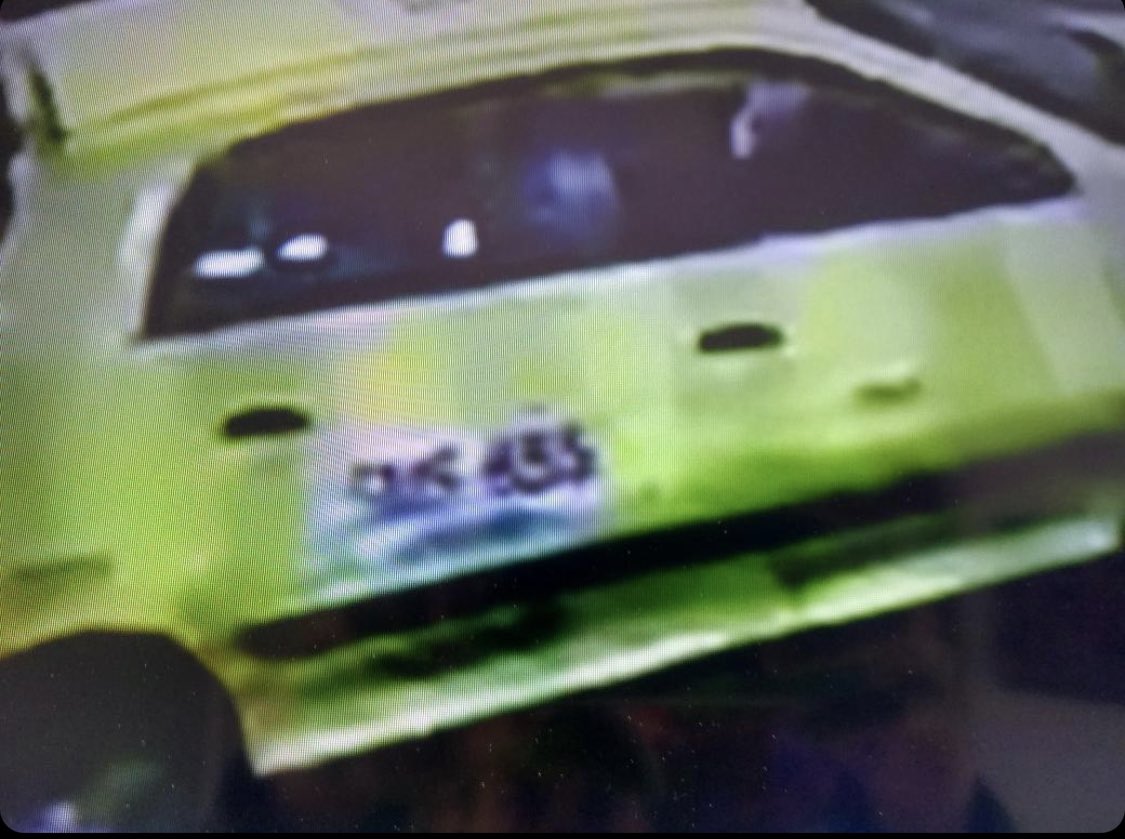 🚨 Urgente! Anoche este taxista en Bogotá robó a <a href="/cesarchdeportes/">César Augusto Ch.</a>. Se solicita ayuda a empresas de taxis para su respectiva identificación <a href="/TaxisLibresCol/">Taxis Libres Colombia</a> <a href="/TaxExpressCol/">TaxExpress Colombia</a> estas son las posibles placas del vehículo SMS433 - SMS635 - SMS653 - SMS655 <a href="/PoliciaBogota/">Policía Metropolitana de Bogotá</a> <a href="/denuncietaxista/">Denuncie al Taxista</a>