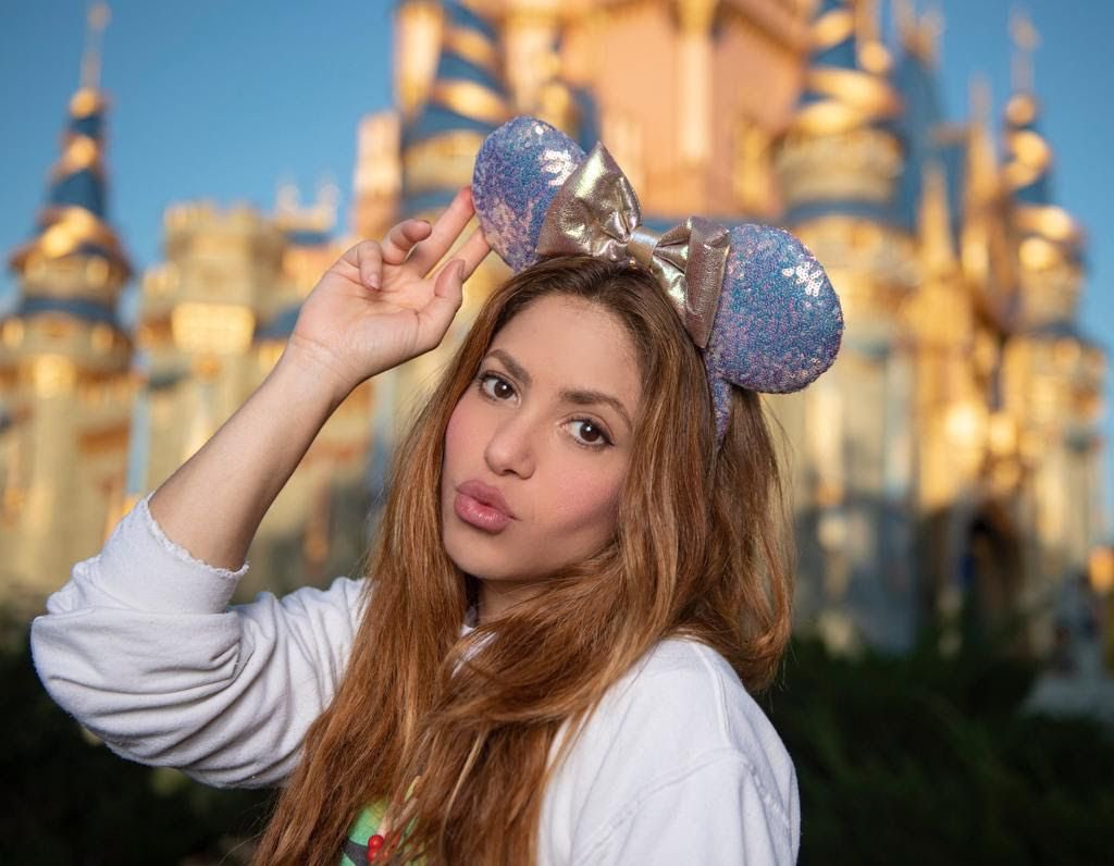 Iuizf's tweet photo. Recuerdos inolvidables! No hay nada como la fantasia! @DisneyParks @WaltDisneyWorld. Unforgettable moments! We all need a little fantasy! https://t.co/fAQdERQoNe