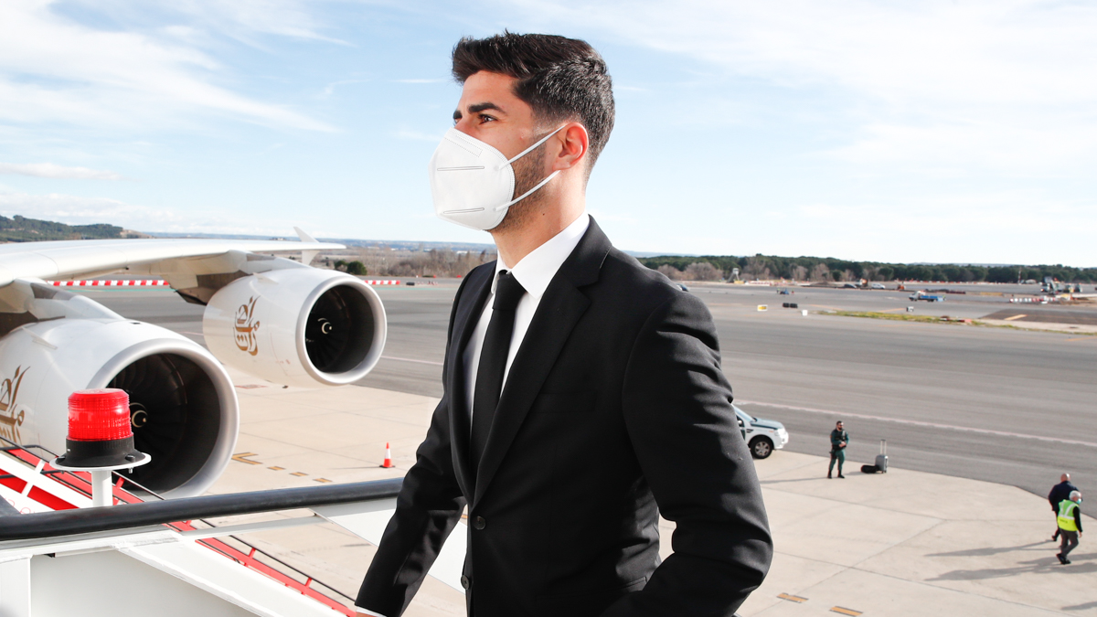 realmadrid's tweet photo. 🛫 ¡Rumbo a Riad! 🇸🇦
@HUGOBOSS | #Supercopa https://t.co/l3x2jkFw56