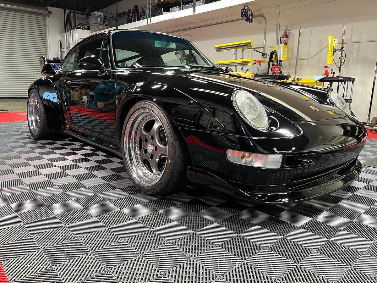 MothersPolish's tweet image. When cared for properly, nothing beats a black finish for showing off shine and reflectivity. Our friends at Classy Cars Auto Detailing know this all too well, as demonstrated by Emotion Engineering’s stunning Mothers-polished 993 911 GT replica. #porsche #emotionengineering