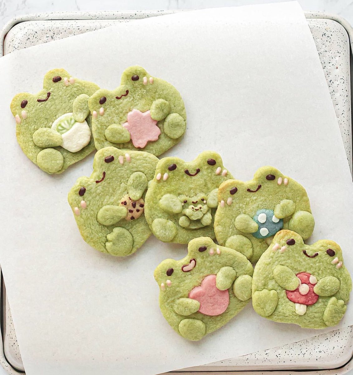daily_dolce's tweet photo. Frog cookies by bearsandbutter https://t.co/YlRFx6Jbqs