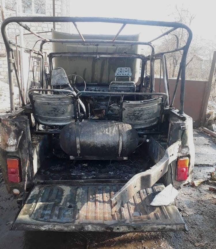 Artak_Beglaryan's tweet photo. #Azerbaijan armed forces today targetted civilian population &amp; objects of #Artsakh/#Karabakh:
- In Karmir shuka village they fired &amp; exploded a car next to the kindergarten;
- In Nakhijevanik village they fired at a tractor &amp; workers in the field.
There is no human casualty. https://t.co/KExvDxMHSE