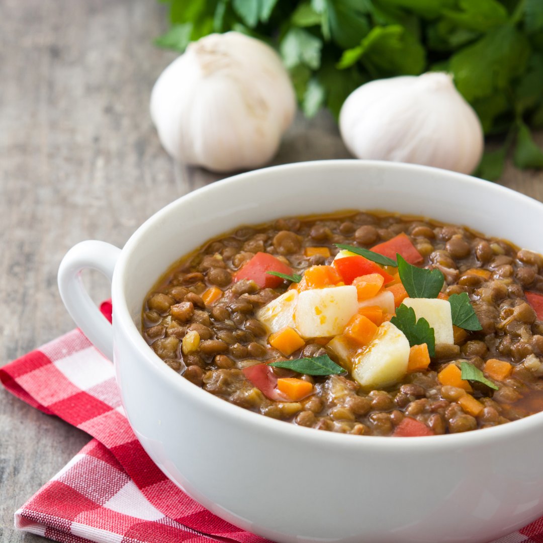 Beat the cold weather with this Vegan Italian Lentil Soup. ❄️❄️❄️ 

Get the recipe here: ed.gr/dudrq

#lentilsoup #veganrecipes #coldweather #plantbased #govegan #souprecipes