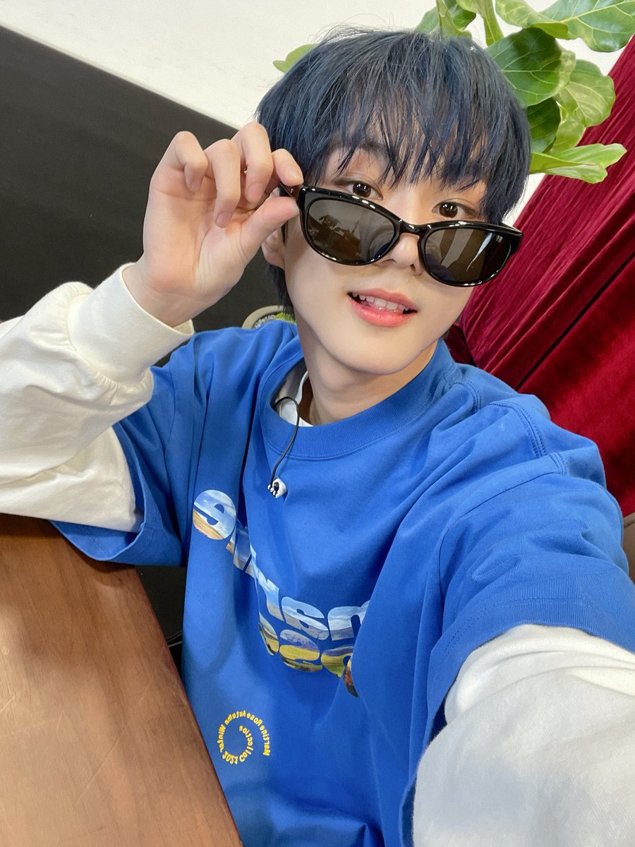 ジョンウォンの青髪は最高すぎ、、 enhypenリパケ活動がんばれ