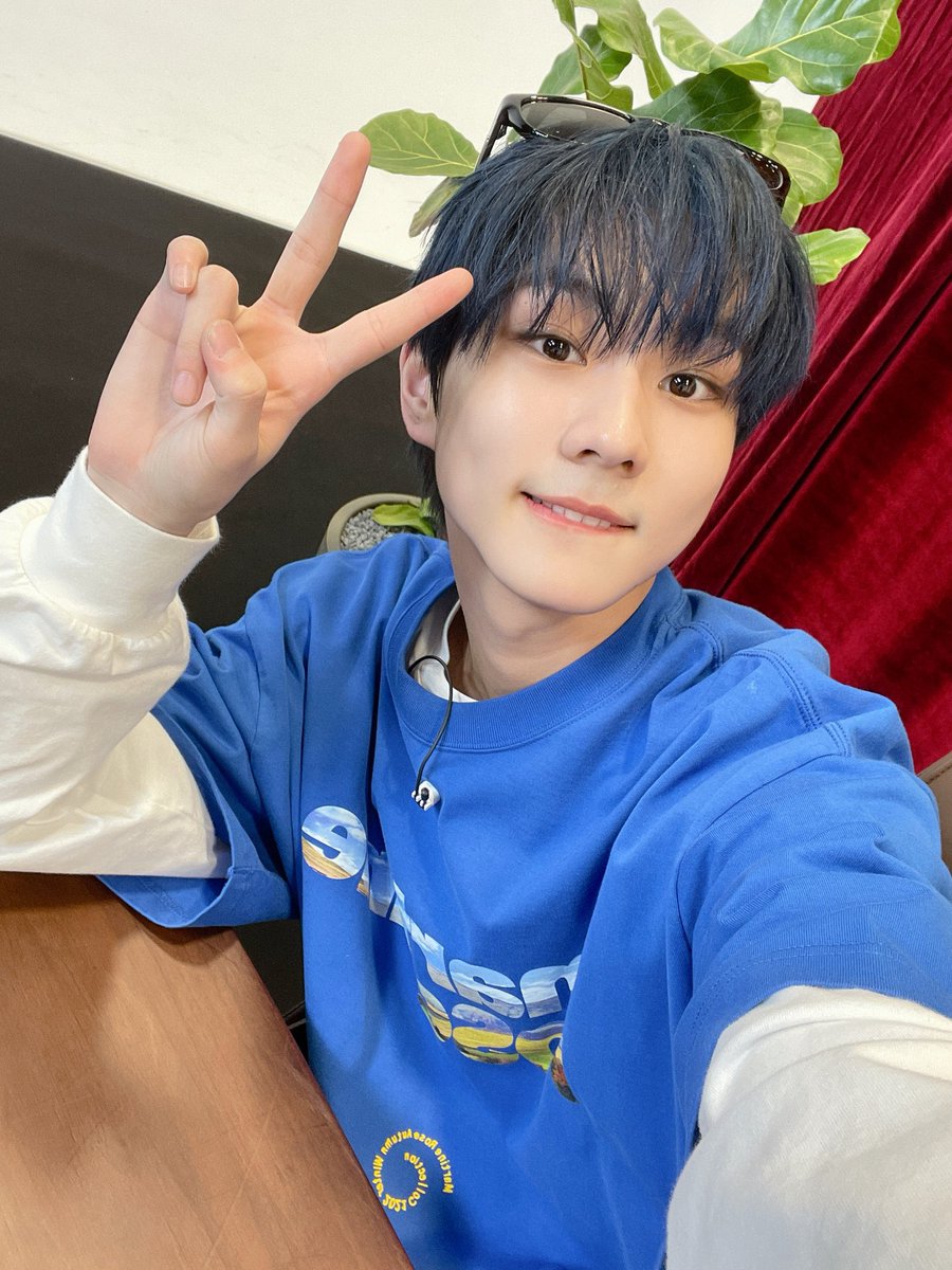 ジョンウォンの青髪は最高すぎ、、 enhypenリパケ活動がんばれ