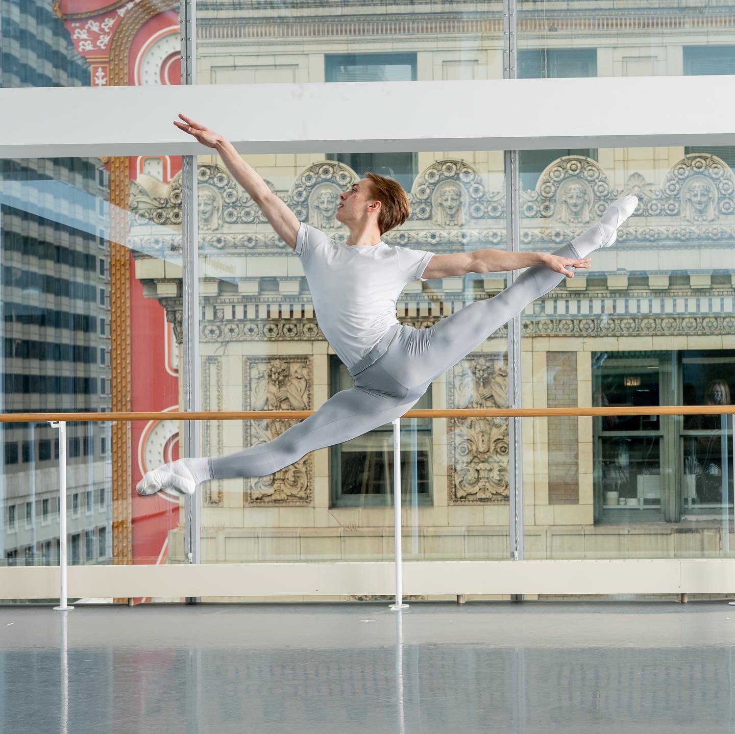 The Joffrey Ballet on Twitter: "Everyone give a warm welcome to our newest  Joffrey Company Artist, Max Dawe! https://t.co/Qs7wuNZEEB" / Twitter