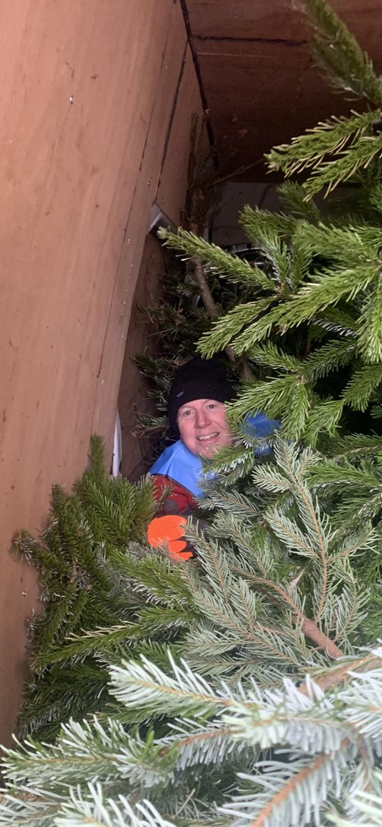 Always a pleasure to assist <a href="/StRichardsHosp/">St Richard's Hospice</a> with their xmas tree collection.