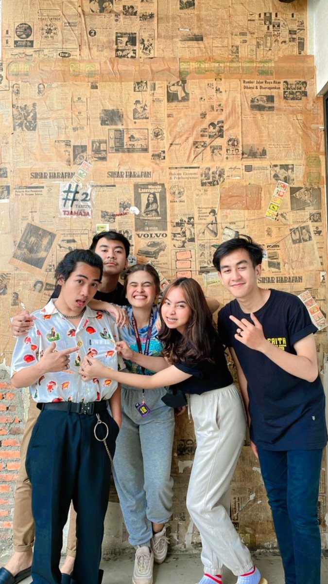 Yo9hurt666's tweet image. team bar ☕