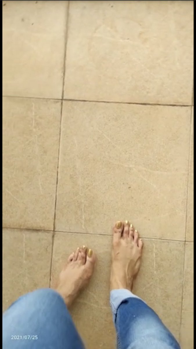 NeethaMistress's tweet photo. Slaves buy My videos 👩‍💻 https://t.co/kpNanivTzU