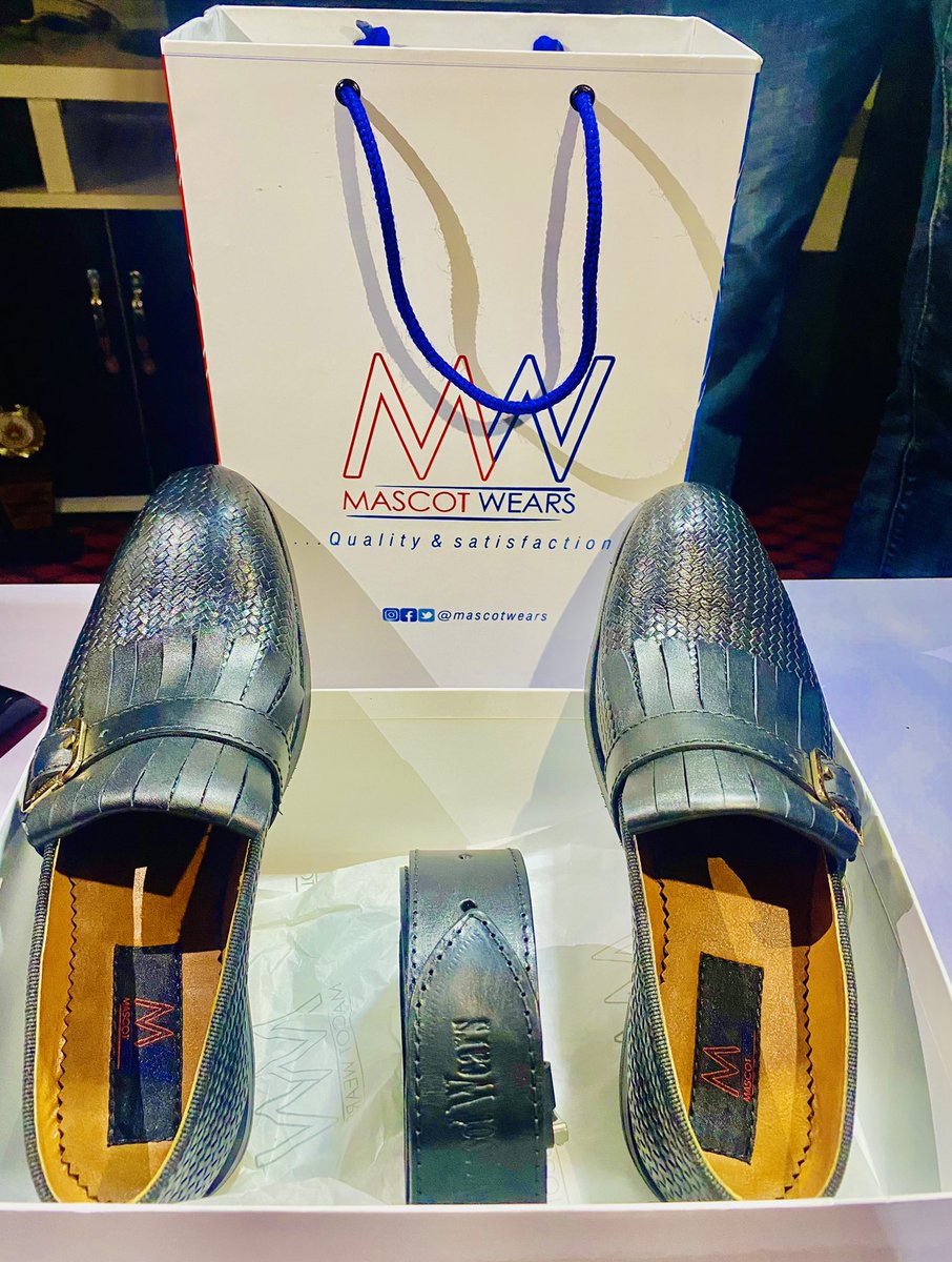 theanuadeboye's tweet photo. I received a Presidential gift today from Mascot Wears @mascotwears MASCOT WEARS is a shoemaking brand focused on the production of high end quality Shoes, Sandal, Slippers &amp; Accessories. Quality &amp; Satisfaction Is Our Watchword. Kindly patronize them via the contact 08101085044 https://t.co/RcQTJWuXnQ