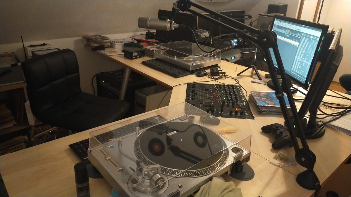 MW Free Radio tweet media