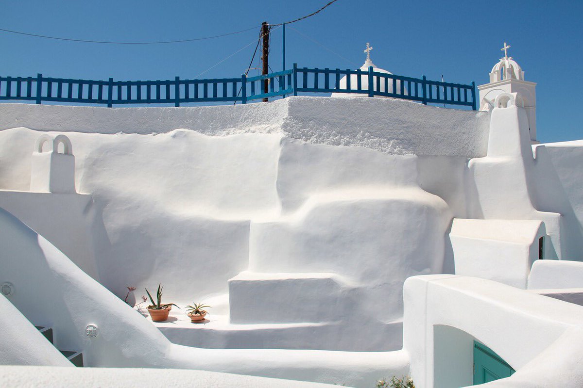 MV764's tweet photo. Santorini.
#HearYourselfBook #Infhear #leoEscuchate https://t.co/vB5XXfVSxT https://t.co/fz8cgGIyy6