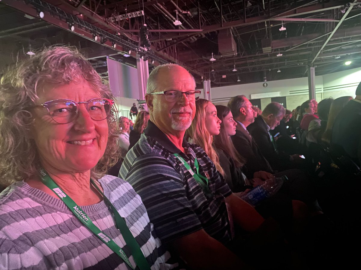 MTFarmBureau's tweet photo. MFBF members at the AFBF Closing Session listening to Sec of Ag Vilsack and comedian Jeff Allen. #AFBF2022 https://t.co/aAhxfXhfIP