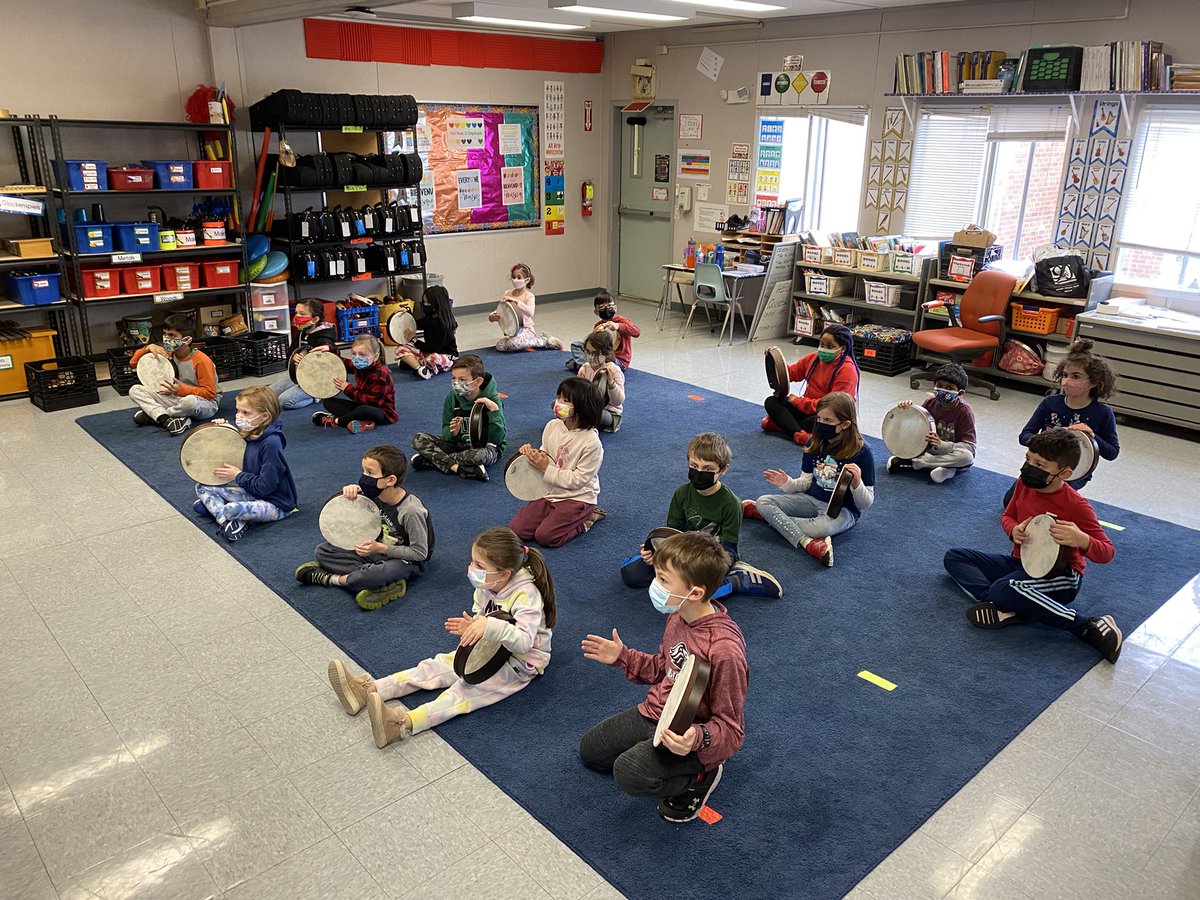 Mrs. Hodgkins 2nd grade class learning how to play frame drums! @CPSchoolsMA @CPSSouthRow @MusicplayTV @ChristyWhittles @remopercussion @NAfME @MAMusicEd #framedrum #handdrum #drum #musiced #musiceducation