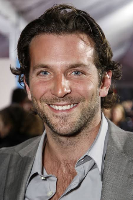 Happy birthday to my humshakal Bradley cooper 